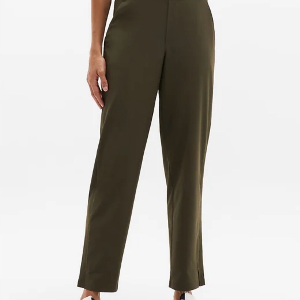 Athleta Olive Cropped Pants